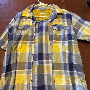 Columbia Large Short Sleeve Dad Shirt